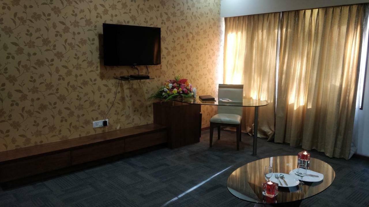 Hotel Ambient Turret Bangalore Ngoại thất bức ảnh